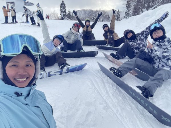 Alice 越後湯澤半日滑雪課程-單板雙板教學-中文滑雪教練