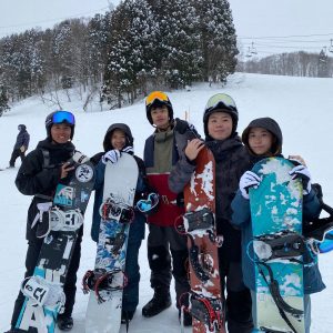 Gandi甘地 教練越後湯澤單板滑雪課程-中文滑雪教練 全日課程