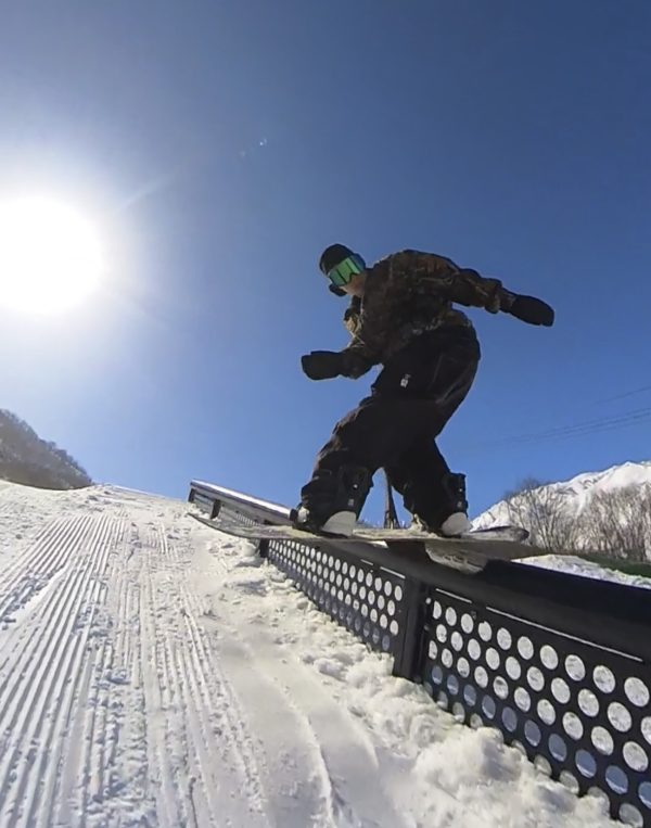 半日課程【3小時】單板滑雪課＊初級至進階皆可指導＊